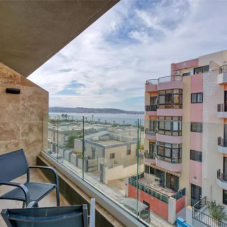 A Beautiful 3br Home, Opposite With Wifi & Ac By 360 Estates Apartmán