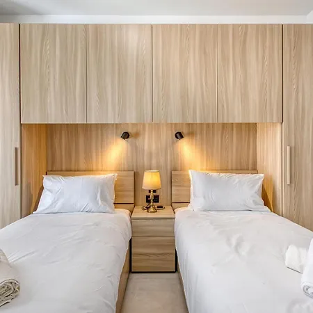 A Beautiful 3br Home, Opposite With Wifi & Ac By 360 Estates * St. Paul's Bay