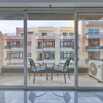 Apartman A Beautiful 3br Home, Opposite With Wifi & Ac By 360 Estates *